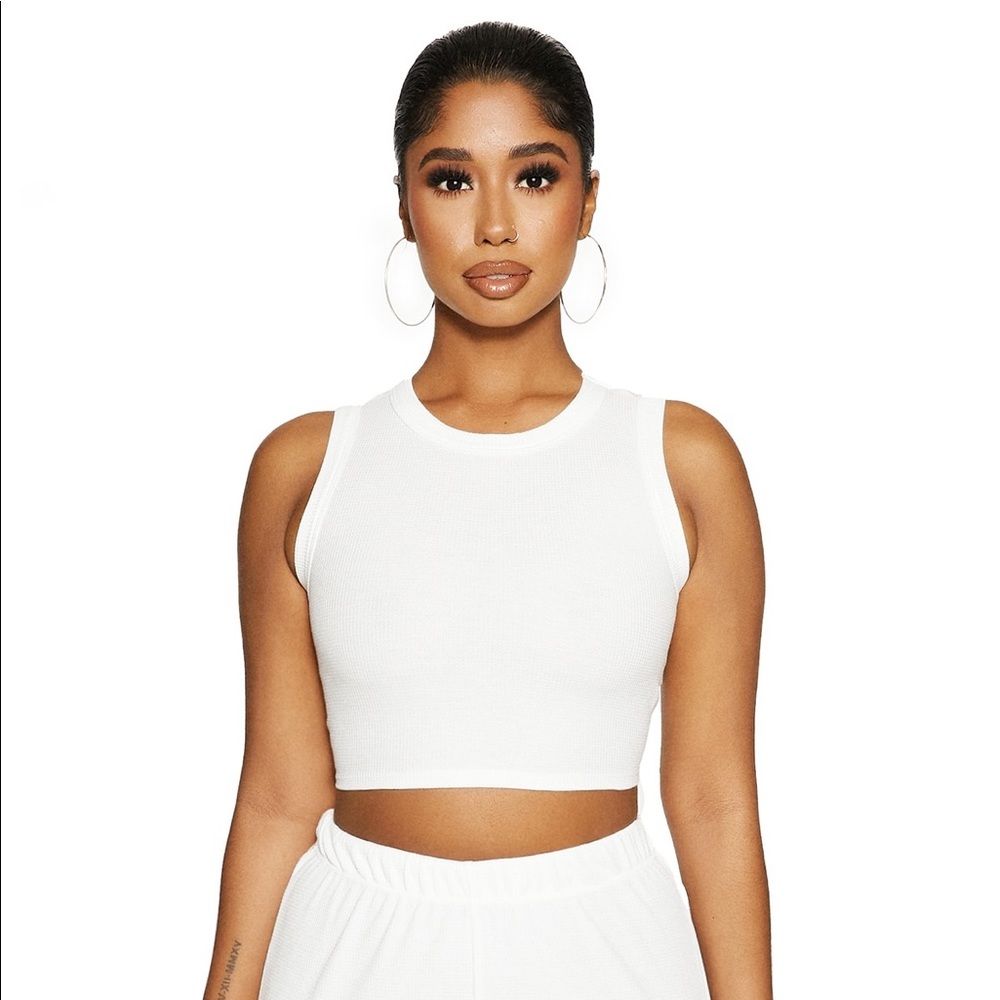 FEELIN' COZY CROPPED TOP